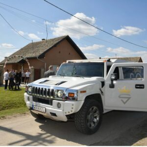 Solaris-HAMMER-Limuzina-renta-02